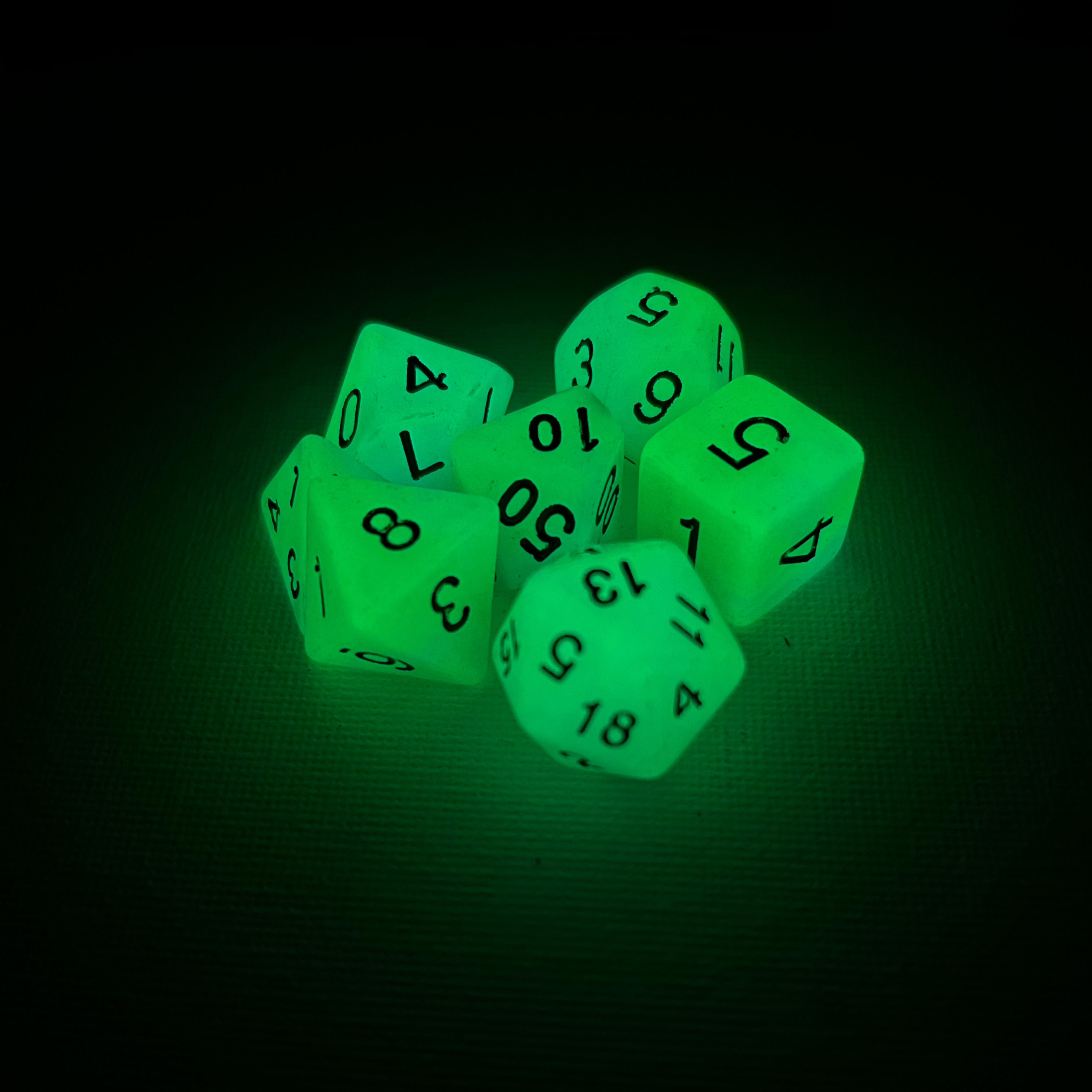 Σετ ζάρια για DnD λάμπουν στο σκοτάδι (Glow in the
