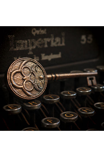 Resident Evil VIII Replica 1/1 Insignia key Limited Edition